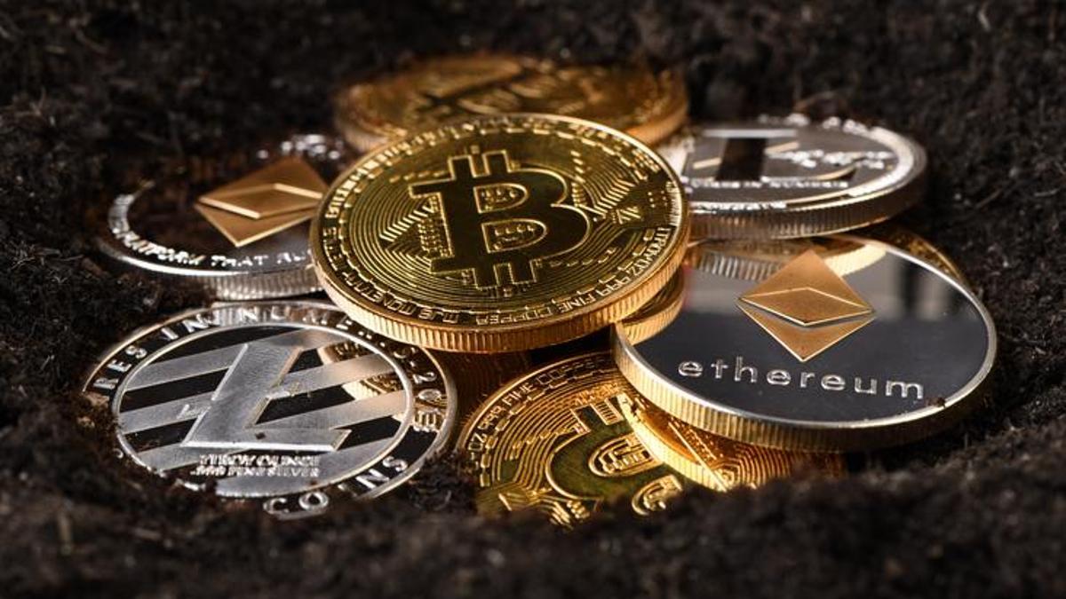 Bitcoin 100 bin dolara dayandı! Ethereum ve Altcoinler nereye gidiyor?